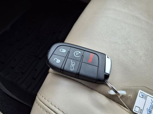 Certified 2021 Jeep Grand Cherokee Limited image 15