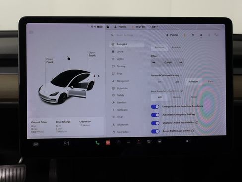 Used 2021 Tesla Model 3 Standard Range Plus image 46