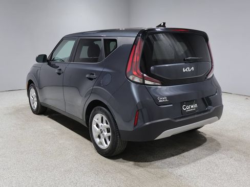 Used 2024 Kia Soul LX w/ Option Group 015 FWD image 5