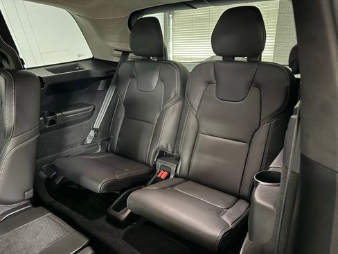 Used 2024 Volvo XC90 T8 Ultimate w/ Lounge Package AWD/4WD image 21