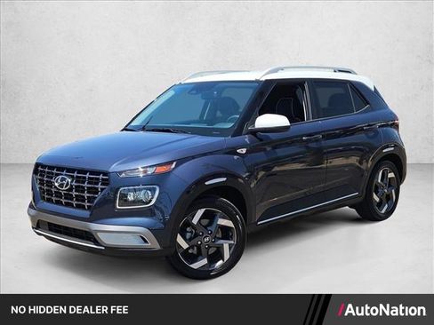 Used 2025 Hyundai Venue Limited FWD image 1