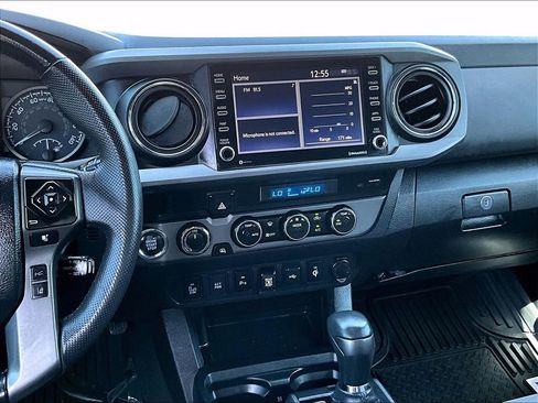 Used 2023 Toyota Tacoma TRD Off-Road w/ Technology Package image 16