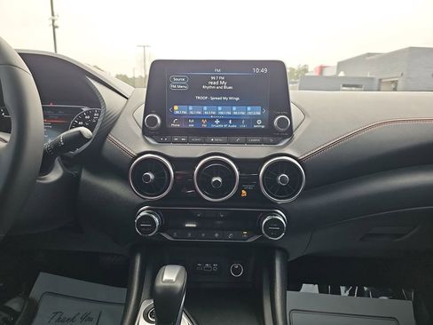 Used 2025 Nissan Sentra SR image 24