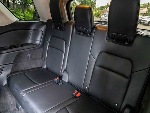 Certified 2024 Nissan Pathfinder SL image 23