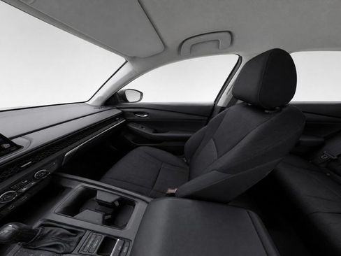 Used 2024 Honda Accord EX image 11