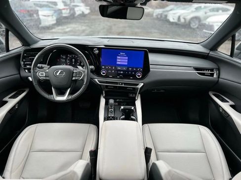 Used 2023 Lexus RX 350 Premium w/ Accessory Package image 17