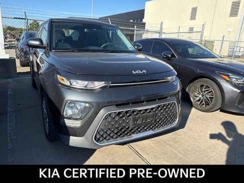Certified 2022 Kia Soul LX FWD image 1