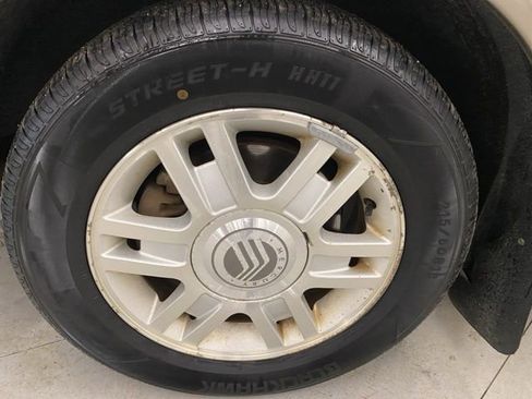 Used 2005 Mercury Sable GS image 30