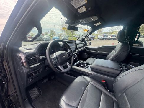 Used 2025 Ford F150 Lariat AWD/4WD image 12