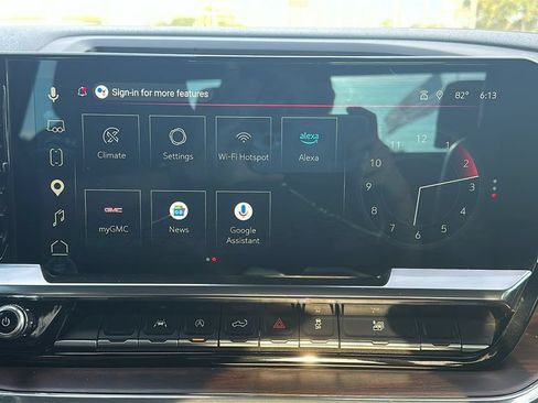 Used 2025 GMC Sierra 1500 SLT RWD image 26