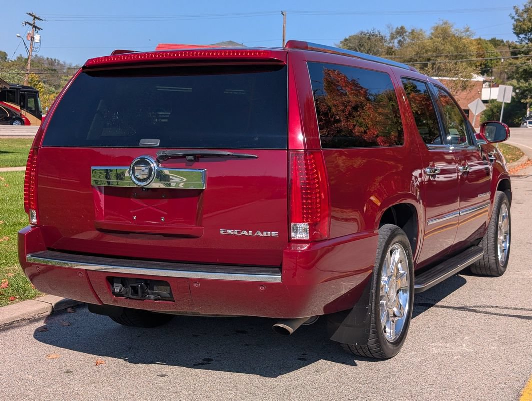 Used 2008 Cadillac Escalade ESV AWD image 6