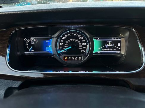 Used 2014 Ford Taurus Limited w/ Equipment Group 301A image 31