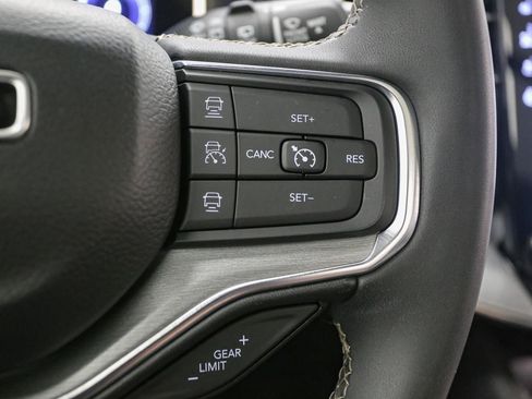 Used 2024 Jeep Wagoneer Series II AWD/4WD image 45