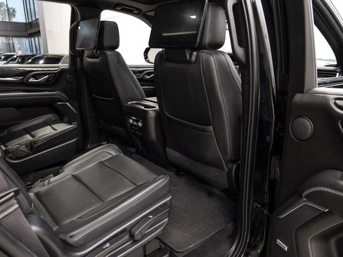 Used 2021 GMC Yukon Denali w/ Denali Premium Package image 47