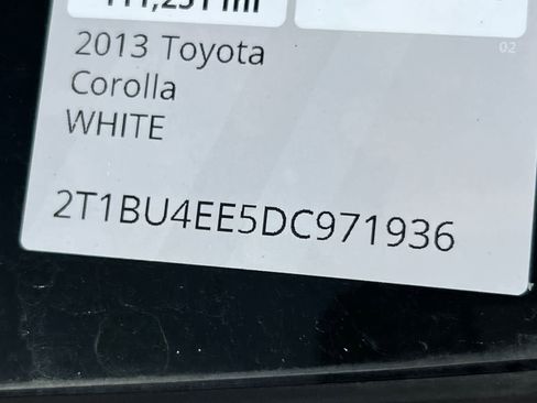 Used 2013 Toyota Corolla LE w/ Premium Pkg FWD image 23