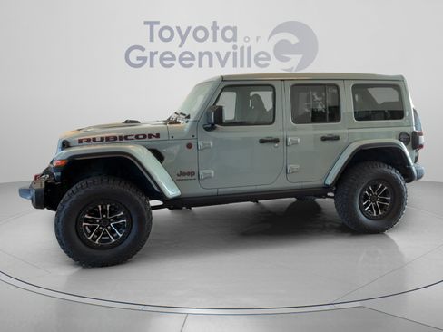 Used 2024 Jeep Wrangler Unlimited Rubicon AWD/4WD image 2