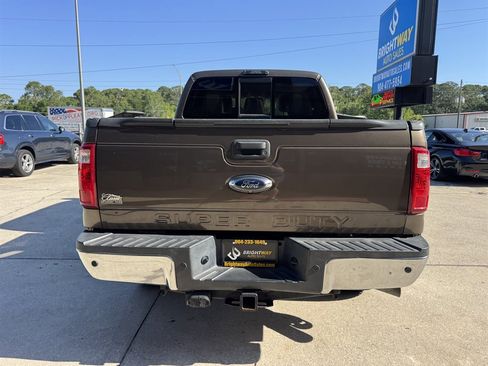 Used 2015 Ford F250 Lariat w/ Lariat Interior Package image 5