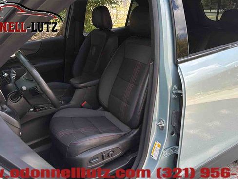 Used 2022 Chevrolet Equinox RS w/ Infotainment Package FWD image 11