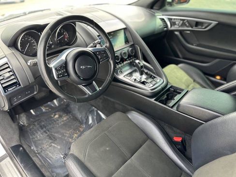 Used 2019 Jaguar F-TYPE Convertible RWD image 13