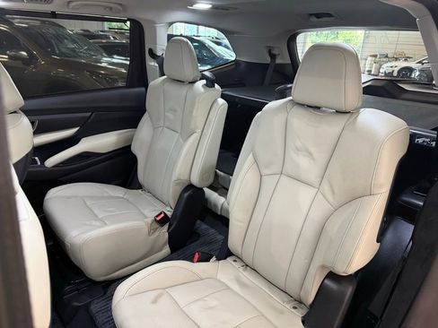Used 2023 Subaru Ascent Limited w/ Technology Package AWD/4WD image 21