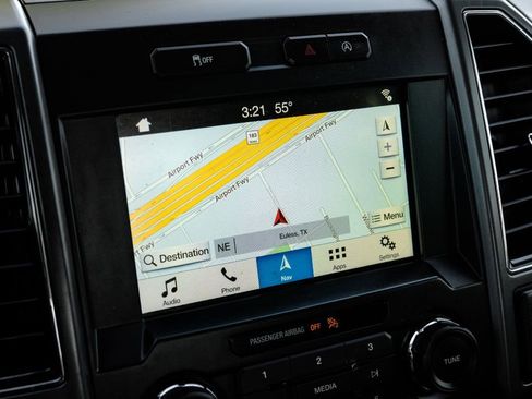 Used 2018 Ford F150 XLT w/ Equipment Group 302A Luxury image 17