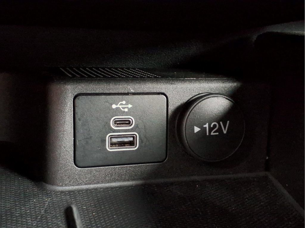 Used 2024 Ford Escape ST-Line w/ Tech Pack #1 AWD/4WD image 22
