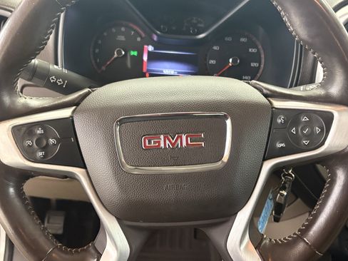 Used 2015 GMC Canyon SLT image 30