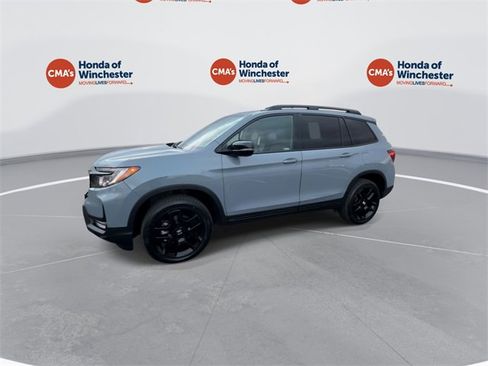 Certified 2024 Honda Passport Black Edition image 5