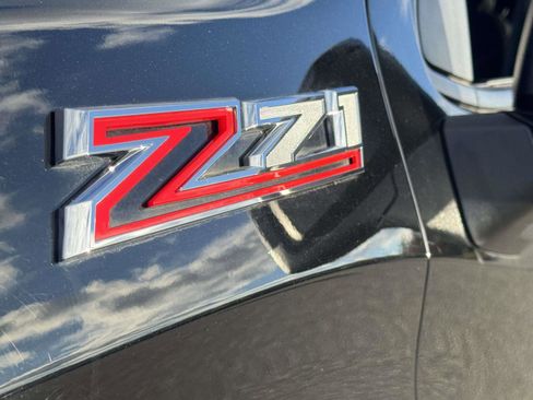 Used 2024 Chevrolet Silverado 1500 LT Trail Boss w/ Convenience Package II image 10