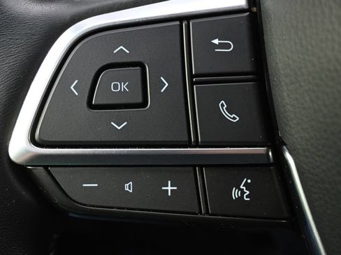 Used 2021 Toyota Highlander Platinum AWD/4WD image 37