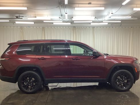 New 2026 Jeep Grand Cherokee L 4WD image 5