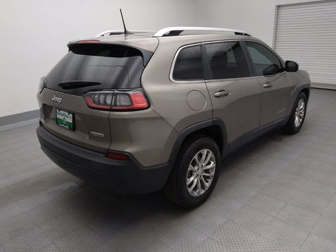 Used 2019 Jeep Cherokee Latitude w/ Popular Appearance Group FWD image 9