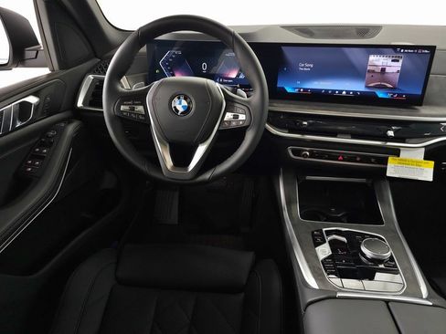 Used 2026 BMW X5 xDrive40i w/ Parking Assistance Package AWD/4WD image 13