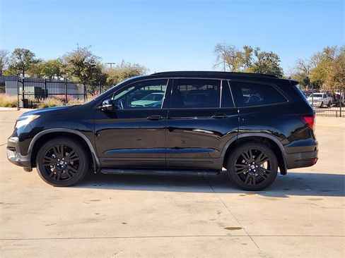 Used 2020 Honda Pilot Black Edition image 4