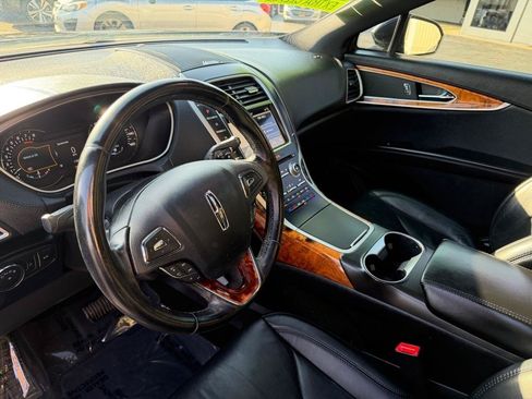 Used 2017 Lincoln MKX Reserve w/ Lincoln MKX Climate Package FWD image 33