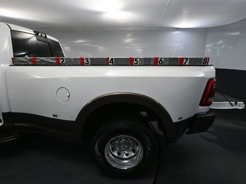 Used 2024 RAM 3500 Limited w/ Safety Group image 44