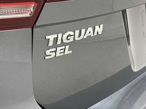 Used 2021 Volkswagen Tiguan SEL image 29