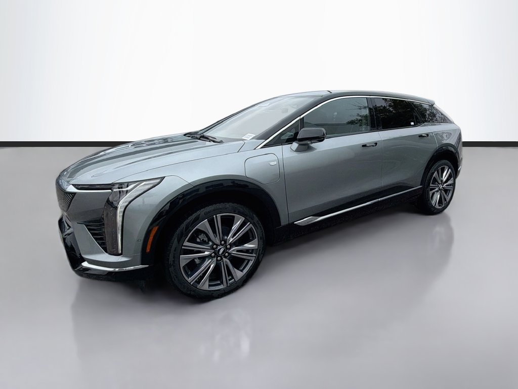 Certified 2025 Cadillac Optiq Luxury 2 AWD/4WD image 1