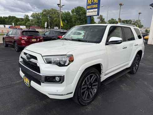 Used 2016 Toyota 4Runner Limited AWD/4WD image 5