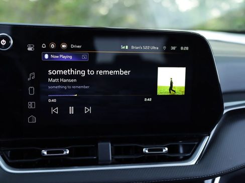 Used 2025 Chevrolet Equinox LT image 13