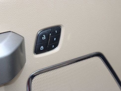 Used 2019 Ford F150 Lariat image 22