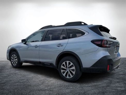 Used 2021 Subaru Outback Premium AWD/4WD image 6