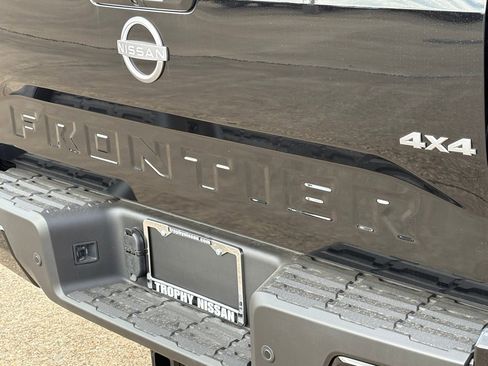 New 2026 Nissan Frontier SV w/ SV Convenience Package image 8