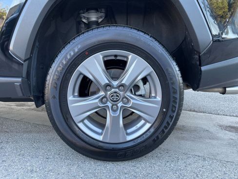 Used 2025 Toyota RAV4 XLE image 30