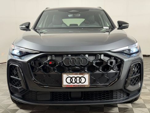 Used 2025 Audi SQ5 Prestige w/ Prestige Package AWD/4WD image 6