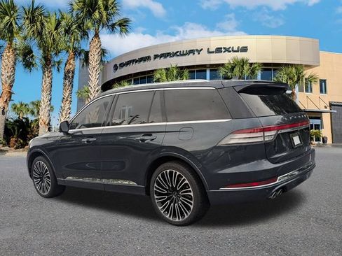 Used 2020 Lincoln Aviator Black Label w/ Class IV Trailer Tow Package AWD/4WD image 7