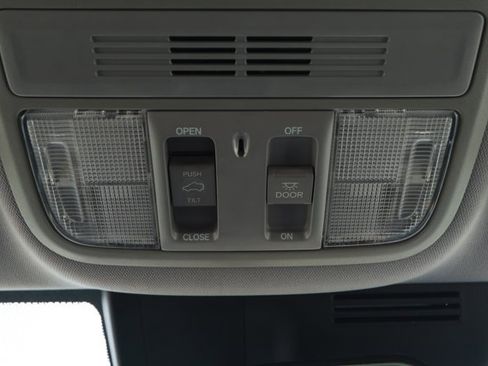Used 2020 Honda CR-V EX image 19
