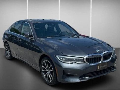 Used 2021 BMW 330i Sedan w/ Premium Package RWD image 2
