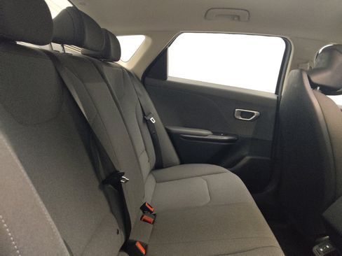 Used 2025 Kia K4 FWD image 19