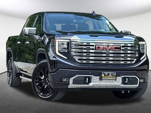 Used 2024 GMC Sierra 1500 Denali AWD/4WD image 2
